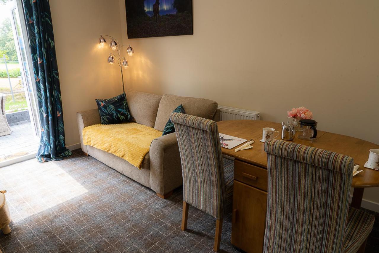 Coupar Angus Aurora Suite B&B المظهر الخارجي الصورة